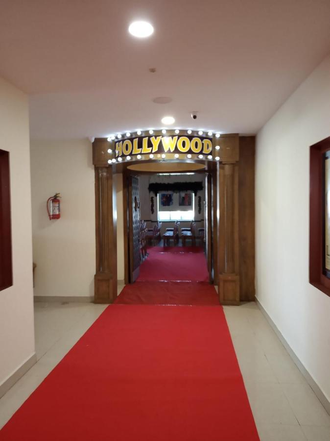 Cinemascope An Apart Hotel Čennai Exteriér fotografie